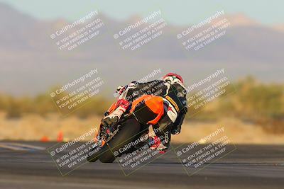 media/Nov-17-2024-CVMA (Sun) [[1fec520723]]/Race 18-Supersport Middleweight/